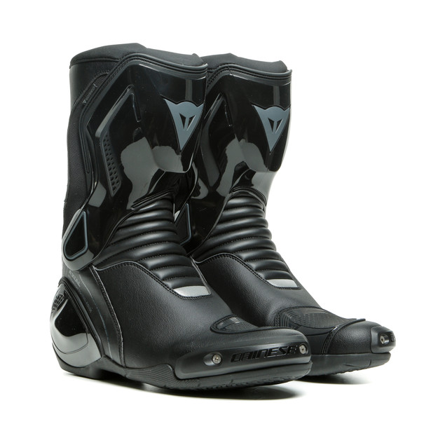 Картинка Ботинки DAINESE NEXUS 2 D-WP BOOTS от магазина Seller — готовый магазин одежды