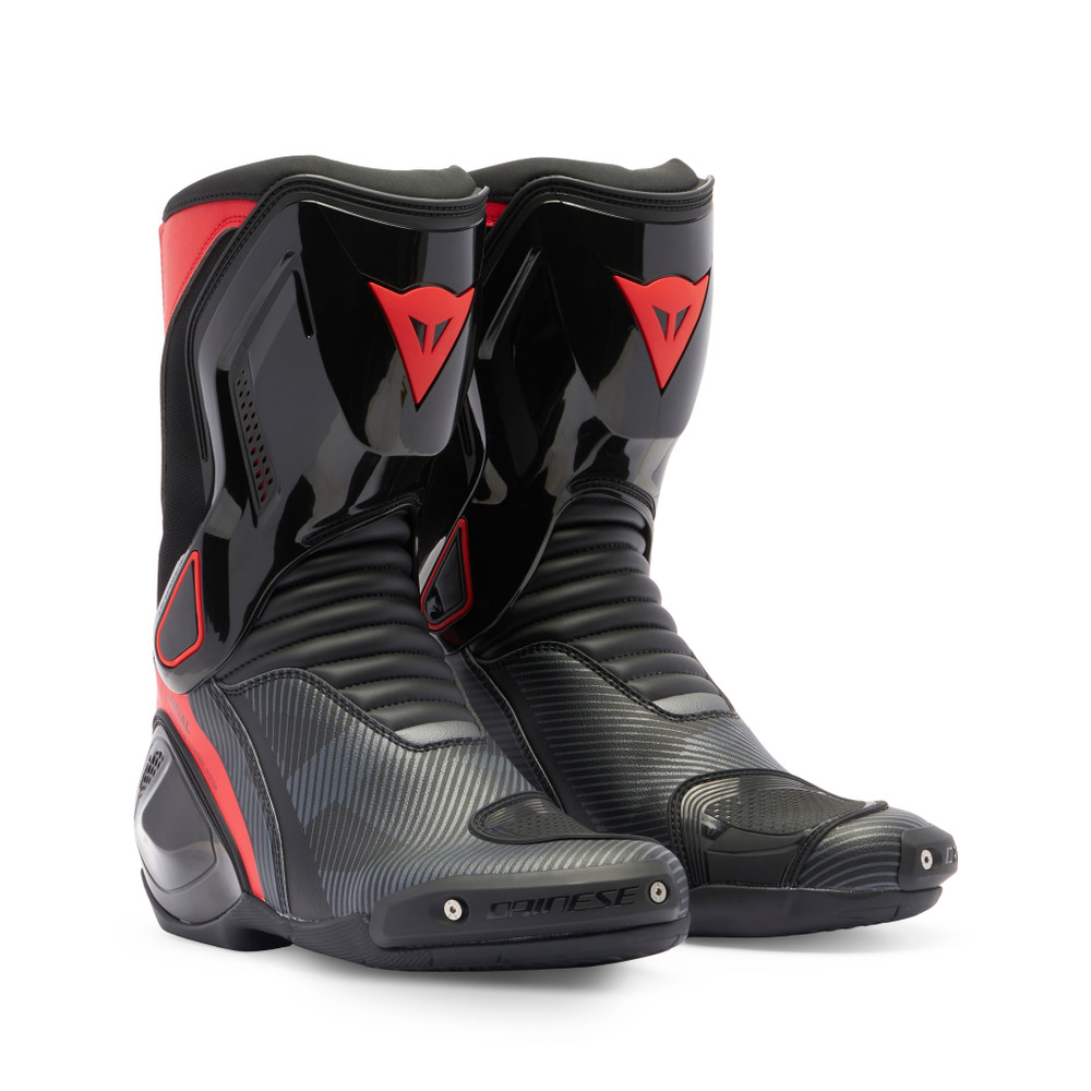 Картинка Ботинки DAINESE NEXUS 2 BOOTS от магазина Seller — готовый магазин одежды