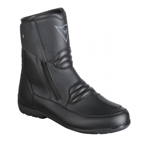 Картинка Ботинки DAINESE NIGHTHAWK D1 GORE-TEX LOW BOOTS от магазина Seller — готовый магазин одежды