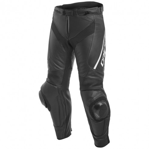 Картинка Кожаные штаны DAINESE DELTA 3 LEATHER PANTS от магазина Seller — готовый магазин одежды