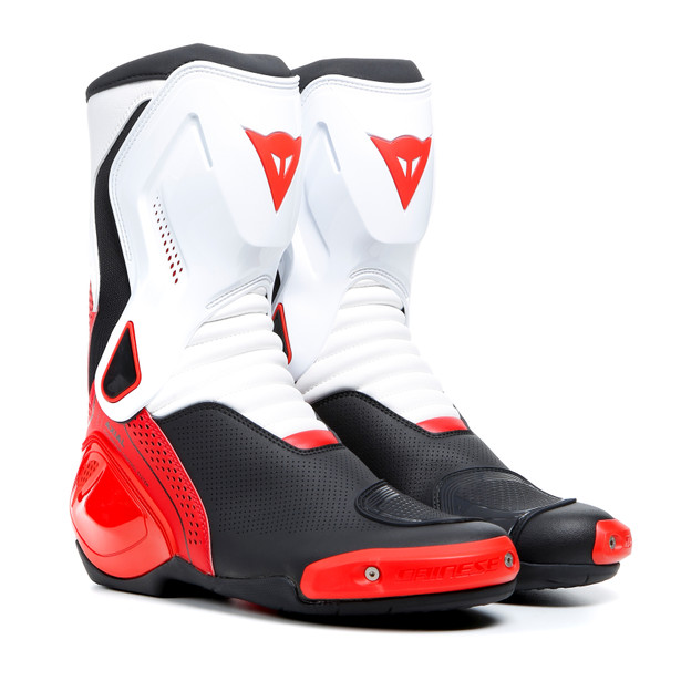 Картинка Ботинки DAINESE NEXUS 2 AIR BOOTS от магазина Seller — готовый магазин одежды