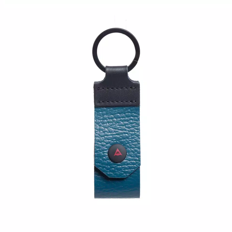 Картинка DAINESE N Брелок PIN LEATHER KEYRING от магазина Seller — готовый магазин одежды